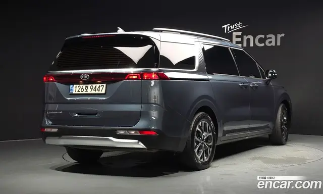 Kia Carnival 2021 2.2 автомат (гидро), миниатюра 2