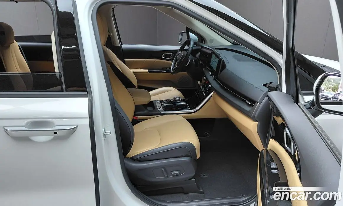 Kia Carnival 2022 3.5 автомат (гидро), фото 16 Kia Carnival 2022 3.5 автомат (гидро), фото 16