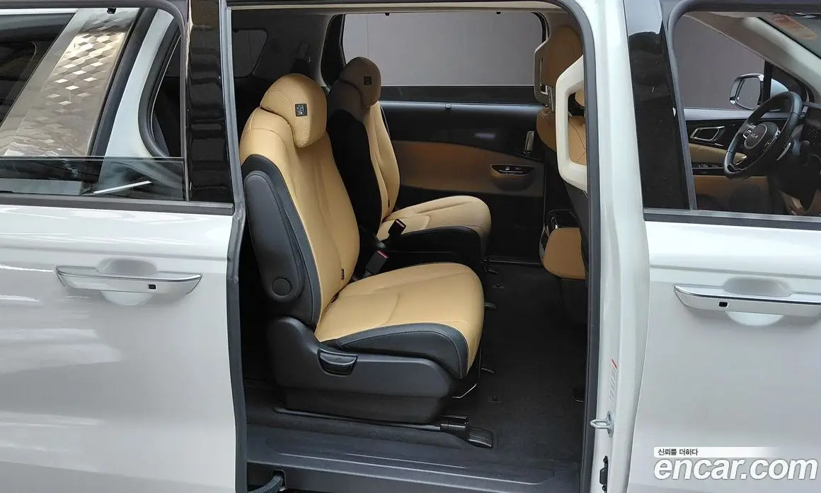 Kia Carnival 2022 3.5 автомат (гидро), фото 17 Kia Carnival 2022 3.5 автомат (гидро), фото 17