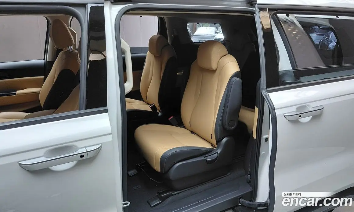 Kia Carnival 2022 3.5 автомат (гидро), фото 18 Kia Carnival 2022 3.5 автомат (гидро), фото 18