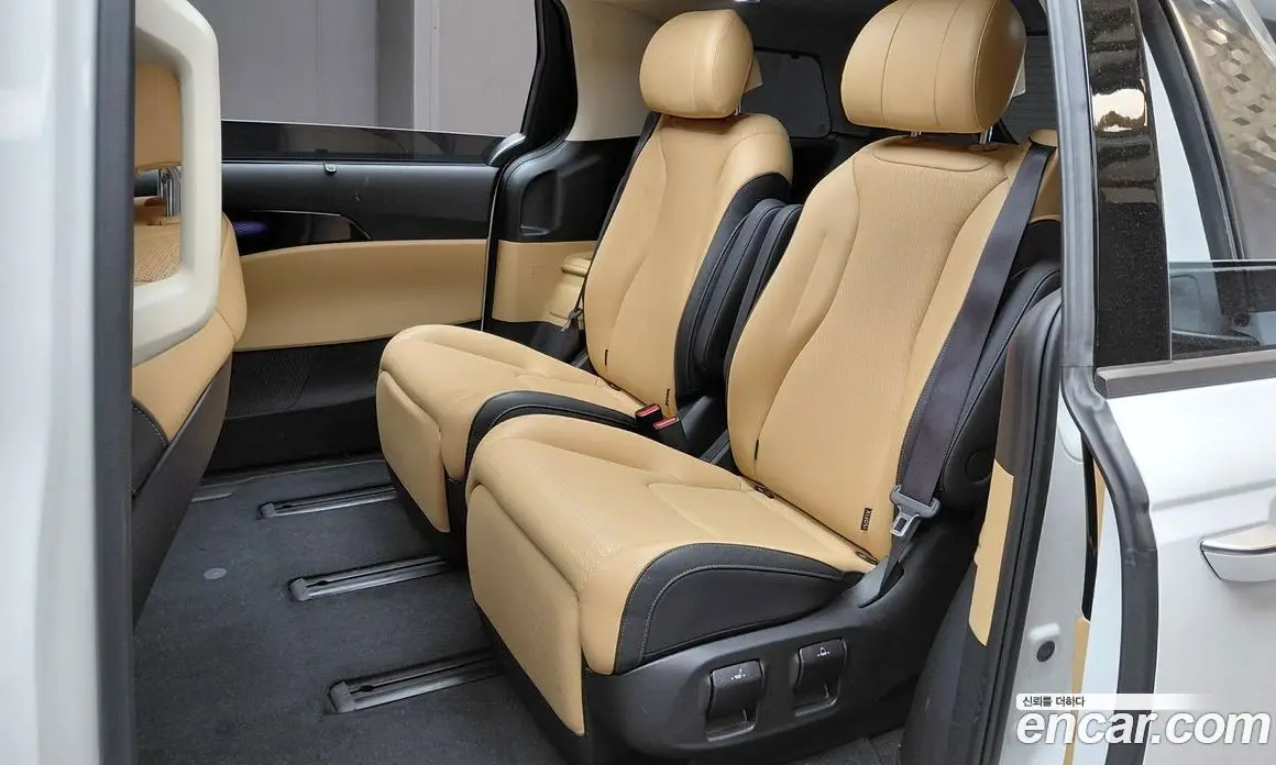 Kia Carnival 2023 3.5 автомат (гидро), фото 17