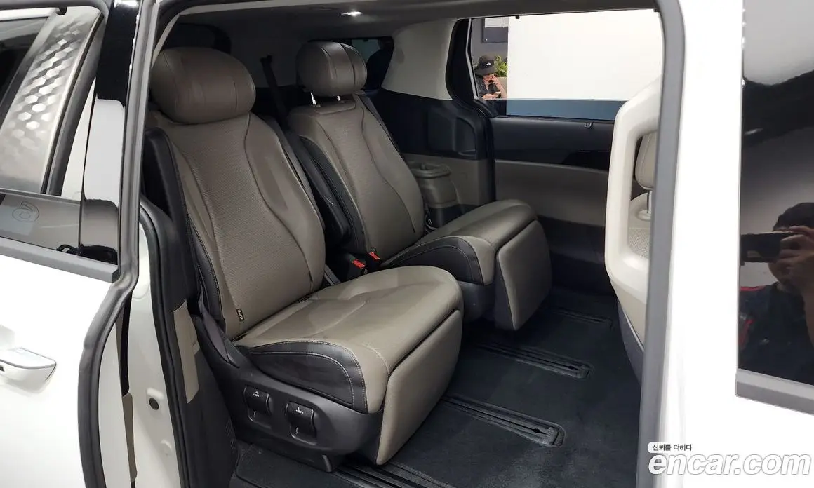 Kia Carnival 2024 2.2 автомат (гидро), фото 16
