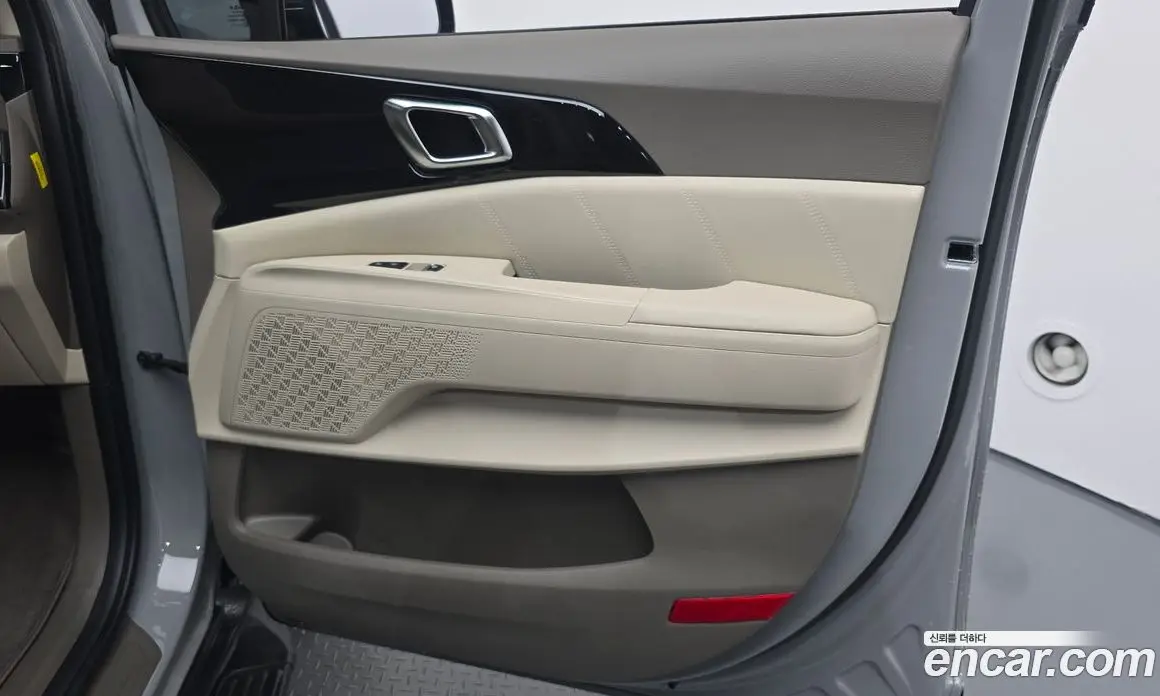 Kia Carnival 2025 2.2 автомат (гидро), фото 14 Kia Carnival 2025 2.2 автомат (гидро), фото 14