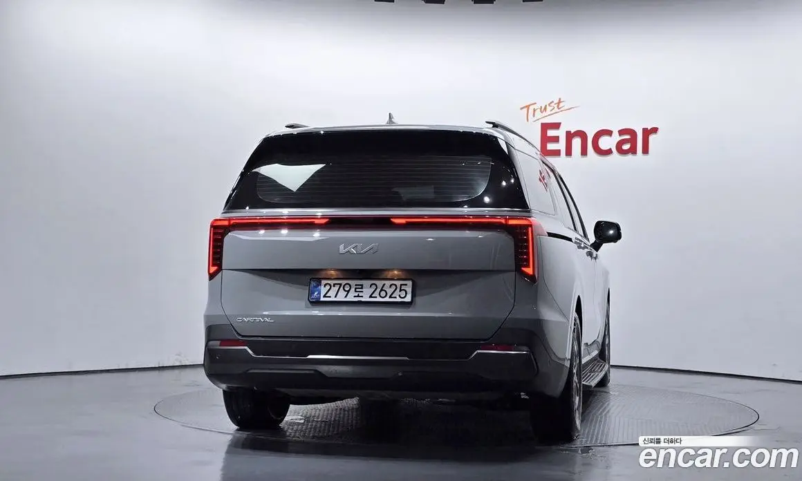 Kia Carnival 2025 2.2 автомат (гидро), фото 4 Kia Carnival 2025 2.2 автомат (гидро), фото 4
