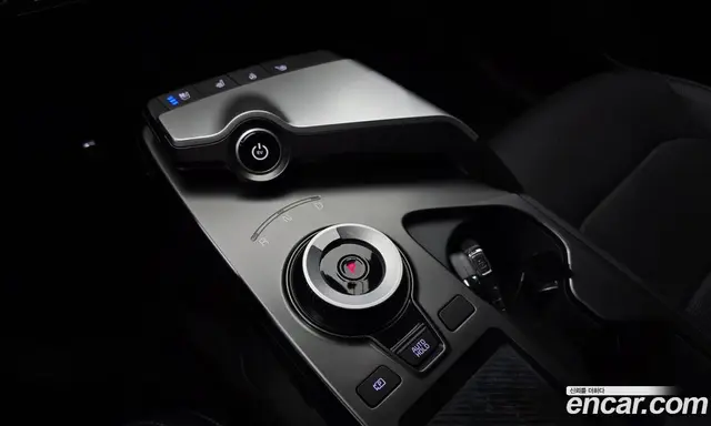 Kia EV6 2024 0.1 автомат (гидро), миниатюра 12