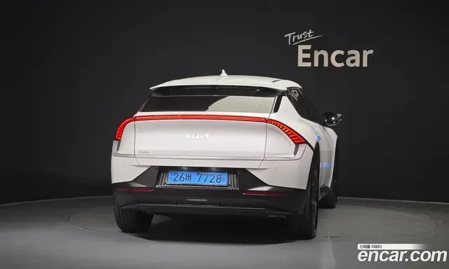 Kia EV6 2024 0.1 автомат (гидро), миниатюра 4
