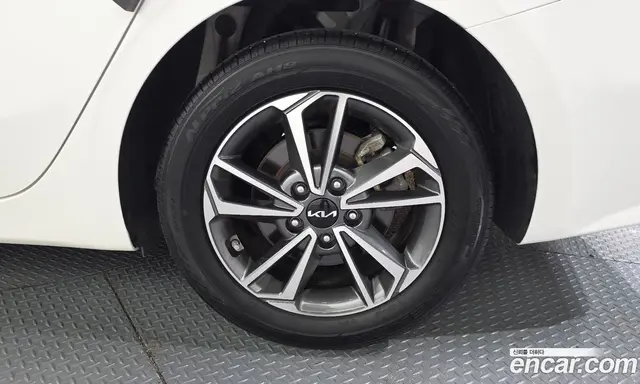 Kia K3 2024 1.6 автомат (гидро), миниатюра 7 Kia K3 2024 1.6 автомат (гидро), миниатюра 7