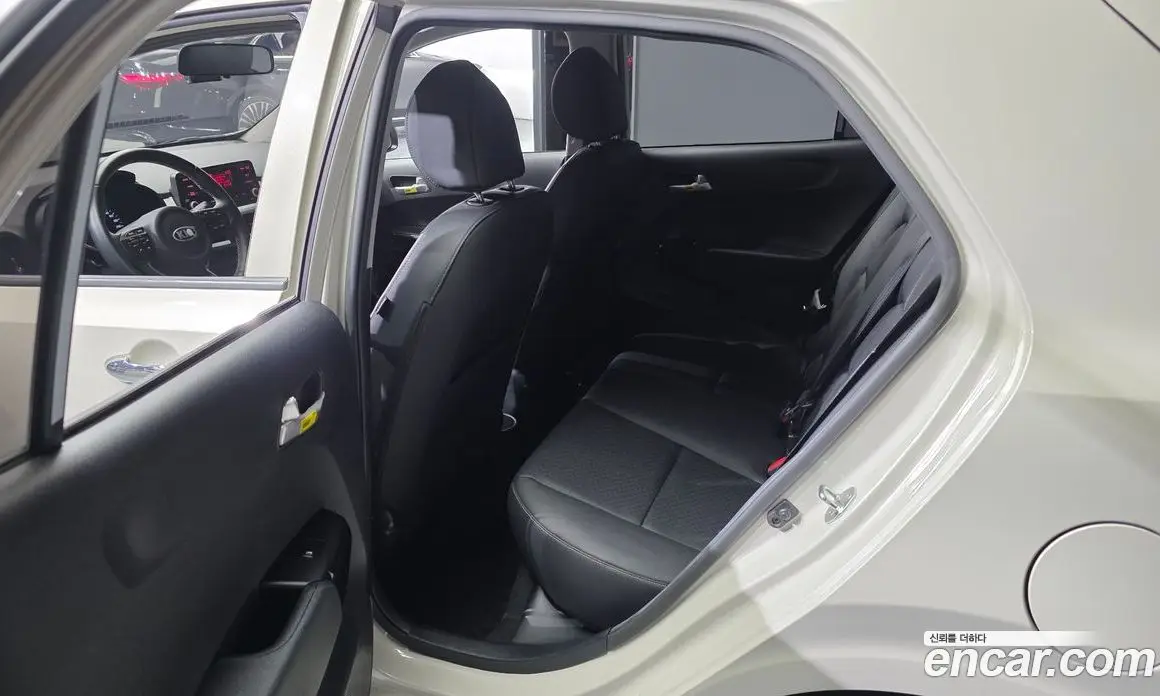 Kia Morning 2017 1.0 автомат (гидро), фото 17 Kia Morning 2017 1.0 автомат (гидро), фото 17