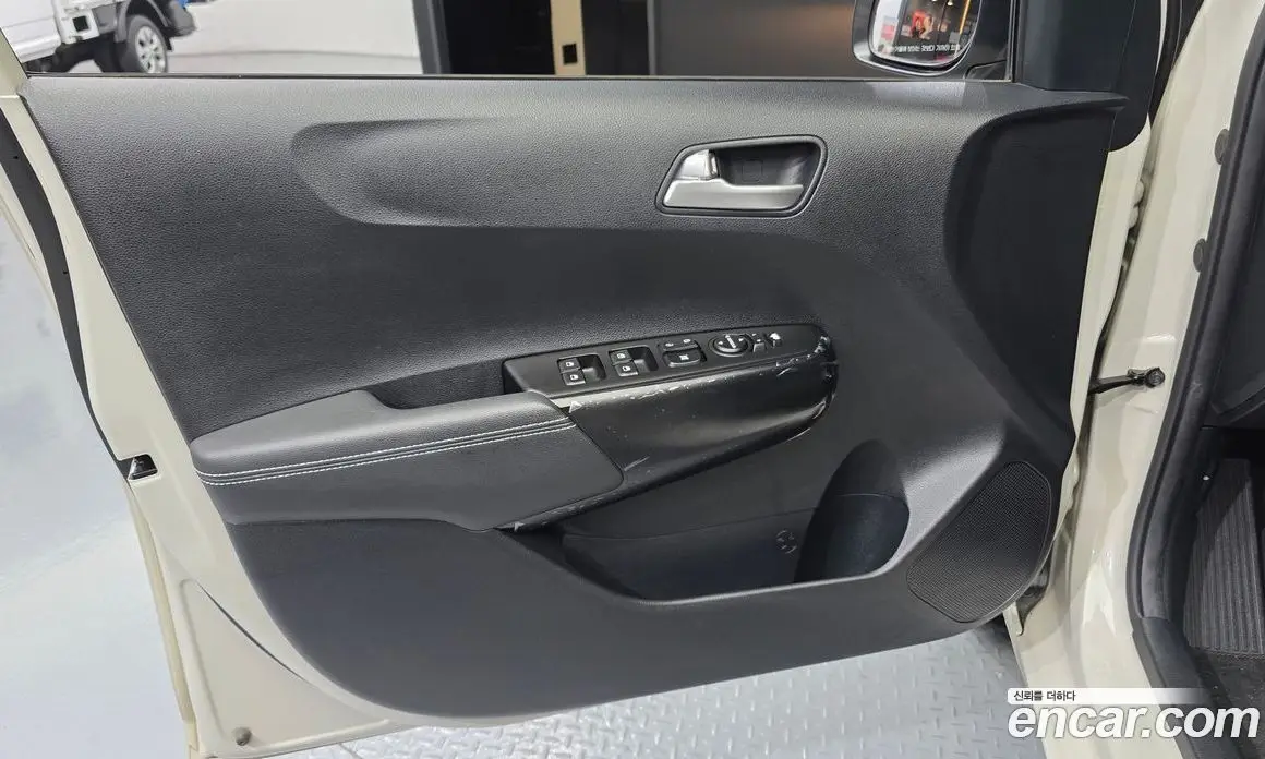 Kia Morning 2017 1.0 автомат (гидро), фото 18 Kia Morning 2017 1.0 автомат (гидро), фото 18