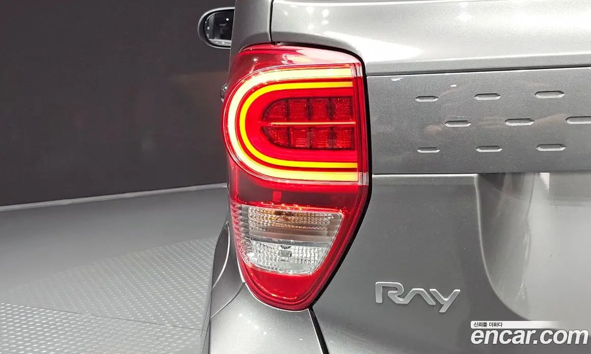 Kia Ray 2022 1.0 автомат (гидро), фото 9