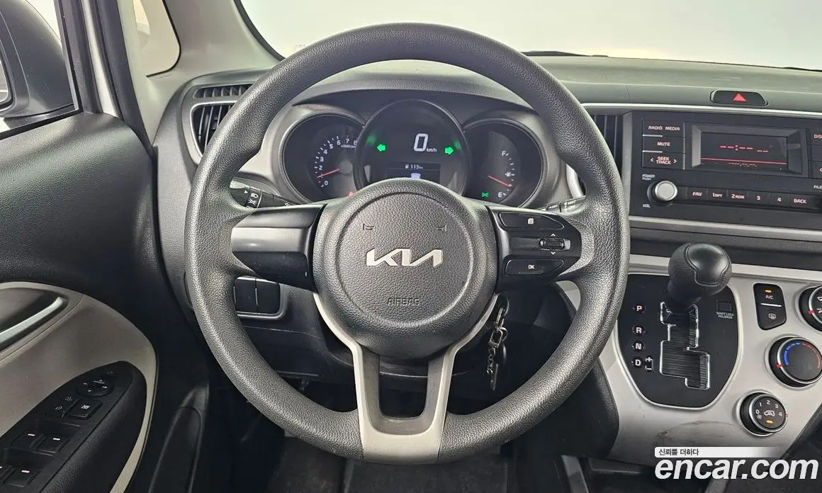 Kia Ray 2022 1.0 автомат (гидро), фото 18