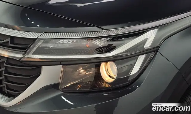 Kia Seltos 2025 1.6 автомат (гидро), миниатюра 7