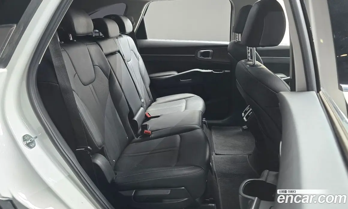 Kia Sorento 2022 2.2 автомат (гидро), фото 17