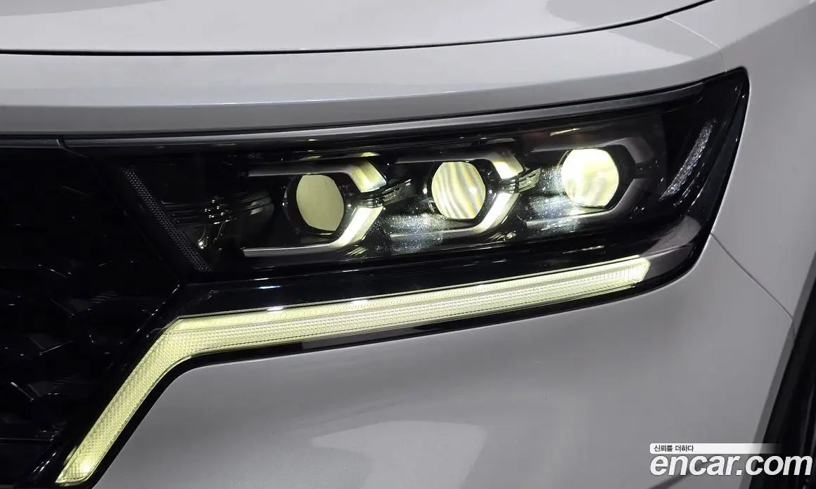 Kia Sorento 2022 2.2 автомат (гидро), фото 8
