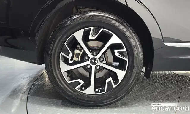 Kia Sportage 2024 1.6 автомат (гидро), миниатюра 5 Kia Sportage 2024 1.6 автомат (гидро), миниатюра 5