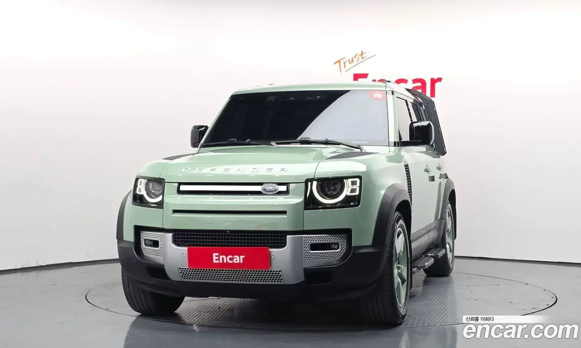 Land Rover Defender 2023 3.0 автомат (гидро), фото 3