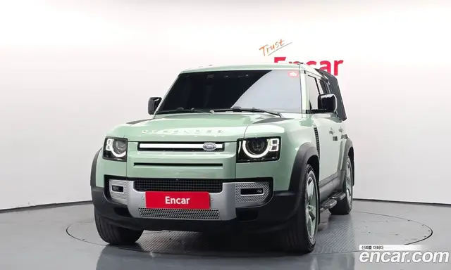 Land Rover Defender 2023 3.0 автомат (гидро), миниатюра 3
