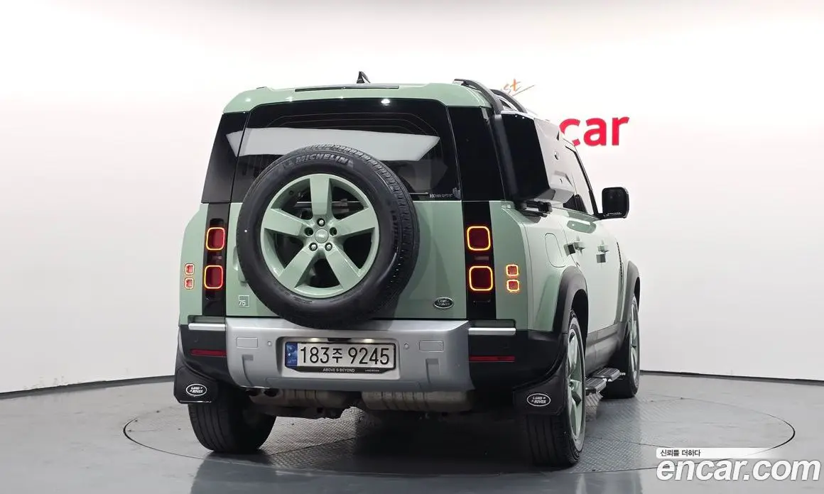 Land Rover Defender 2023 3.0 автомат (гидро), фото 4