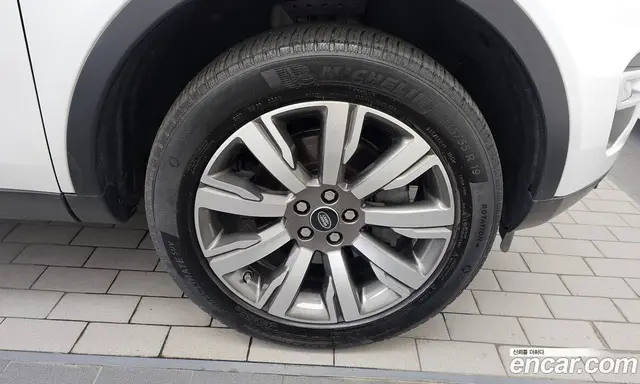 Land Rover Discovery Sport 2017 2.0 автомат (гидро), миниатюра 7 Land Rover Discovery Sport 2017 2.0 автомат (гидро), миниатюра 7