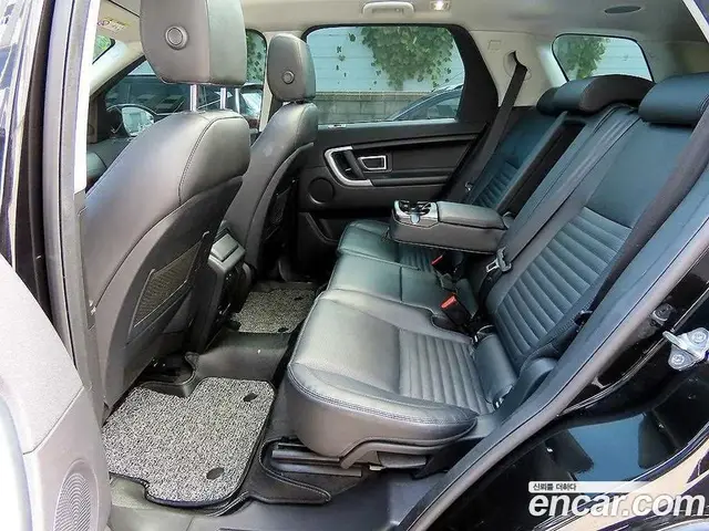 Land Rover Discovery Sport 2018 2.0 автомат (гидро), миниатюра 6 Land Rover Discovery Sport 2018 2.0 автомат (гидро), миниатюра 6