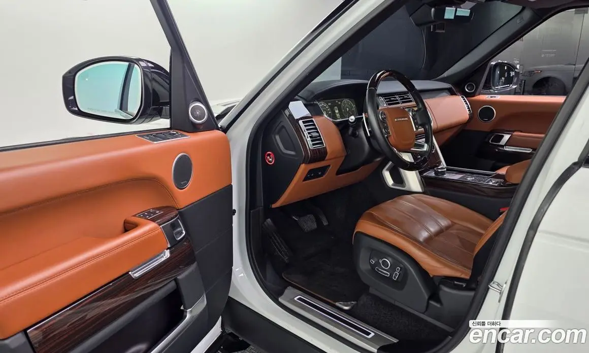 Land Rover Range Rover 2017 4.4 автомат (гидро), фото 13