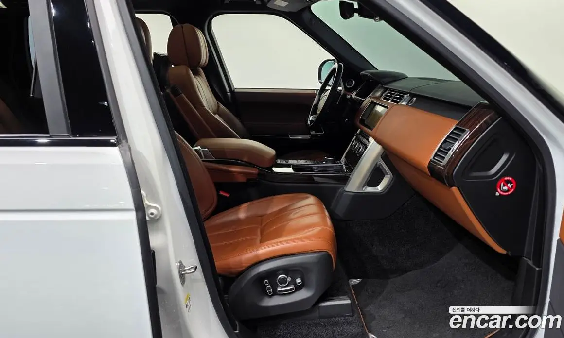 Land Rover Range Rover 2017 4.4 автомат (гидро), фото 17