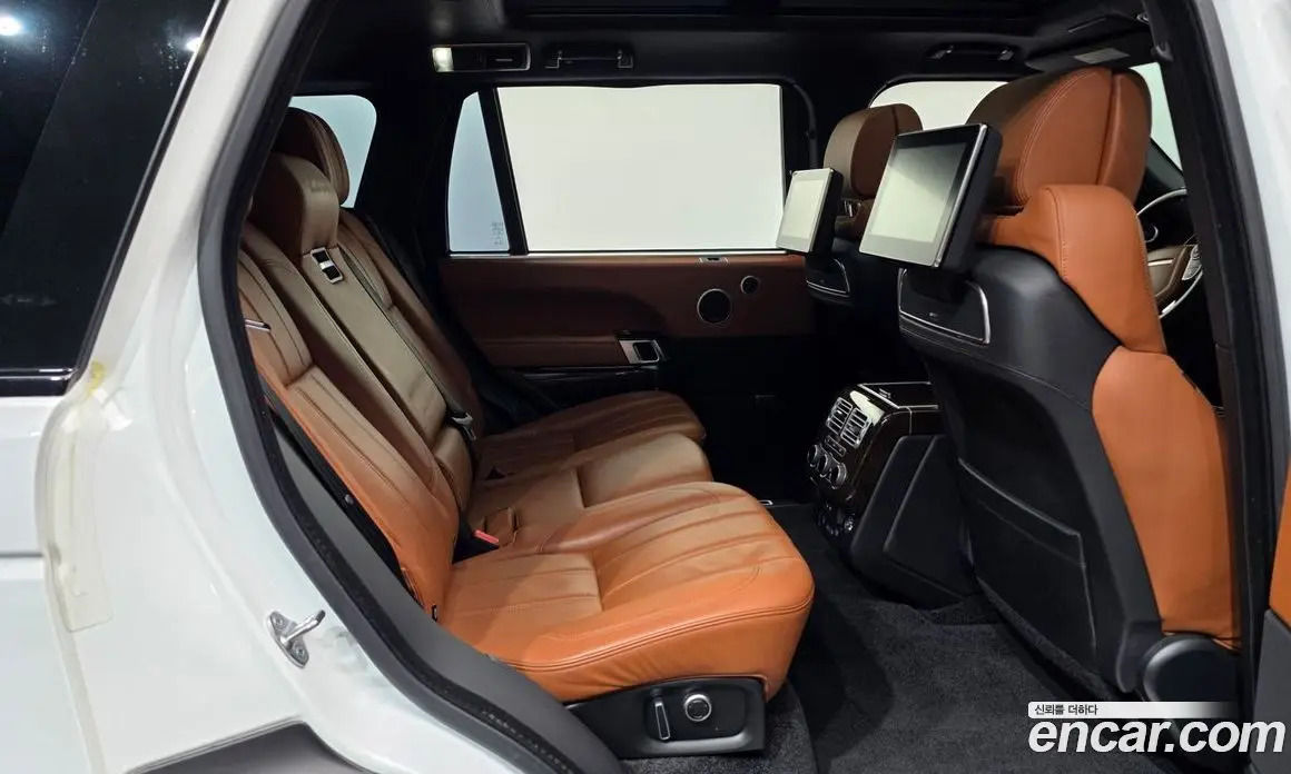 Land Rover Range Rover 2017 4.4 автомат (гидро), фото 18