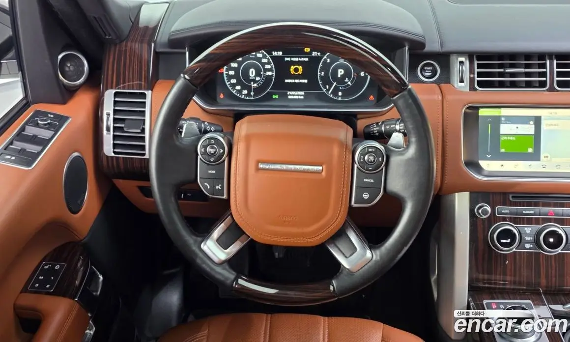 Land Rover Range Rover 2017 4.4 автомат (гидро), фото 19