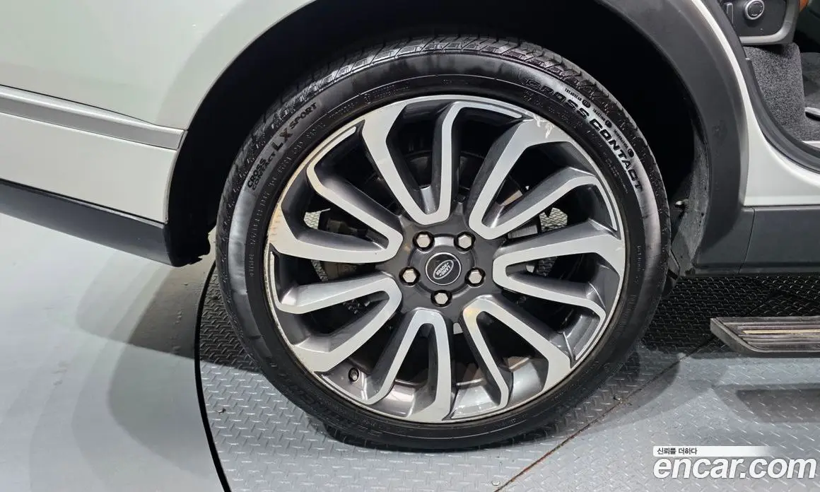 Land Rover Range Rover 2017 4.4 автомат (гидро), фото 5