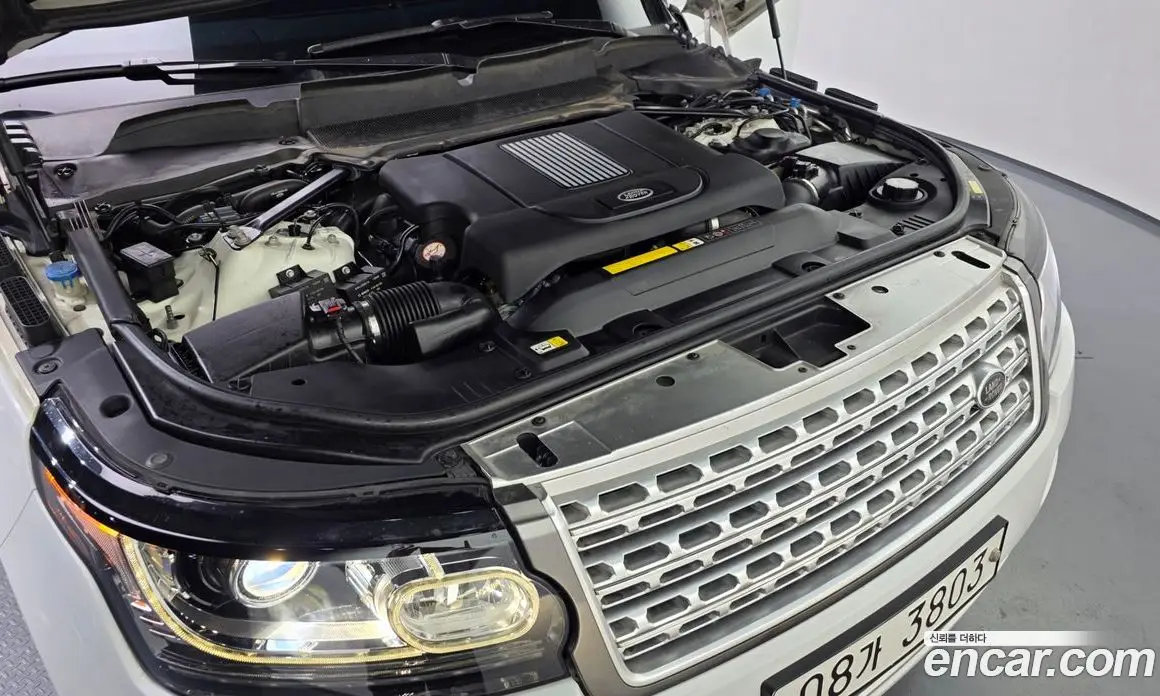 Land Rover Range Rover 2017 4.4 автомат (гидро), фото 6