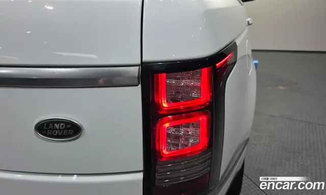Land Rover Range Rover 2017 4.4 автомат (гидро), миниатюра 9