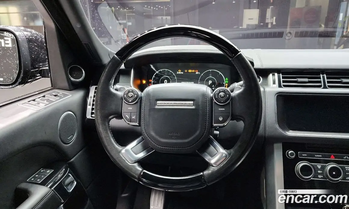 Land Rover Range Rover 2017 4.4 автомат (гидро), фото 19 Land Rover Range Rover 2017 4.4 автомат (гидро), фото 19