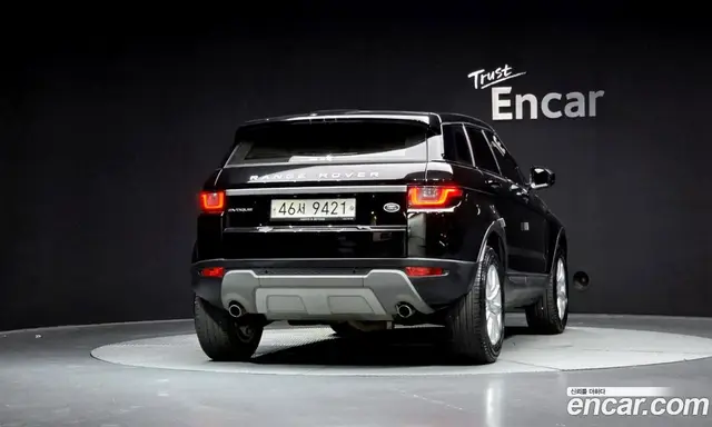 Land Rover Range Rover Evoque 2019 2.0 автомат (гидро), миниатюра 3 Land Rover Range Rover Evoque 2019 2.0 автомат (гидро), миниатюра 3