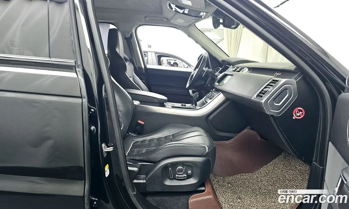 Land Rover Range Rover Sport 2017 5.0 автомат (гидро), фото 17 Land Rover Range Rover Sport 2017 5.0 автомат (гидро), фото 17