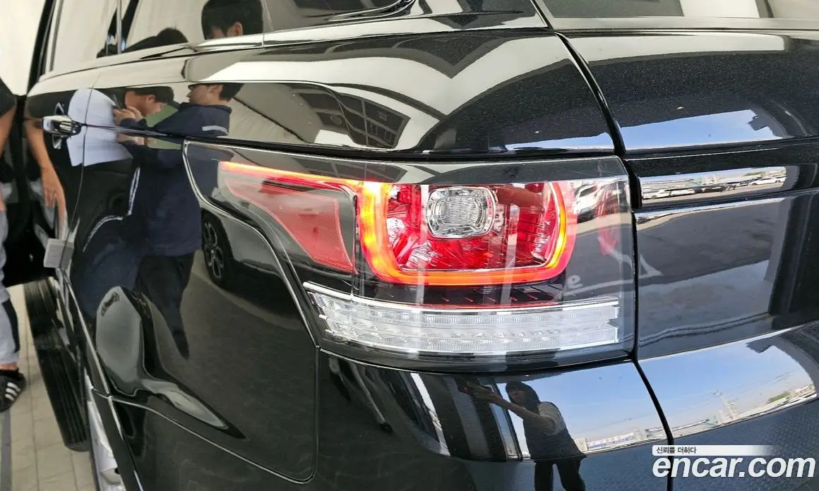 Land Rover Range Rover Sport 2017 5.0 автомат (гидро), фото 9 Land Rover Range Rover Sport 2017 5.0 автомат (гидро), фото 9