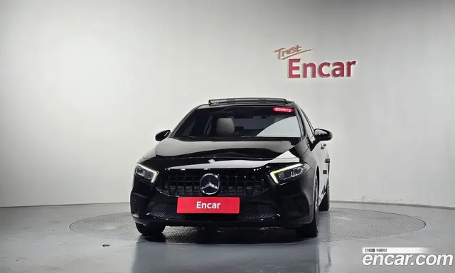 Mercedes-Benz A-Class 2020 2.0 автомат (гидро), миниатюра 2