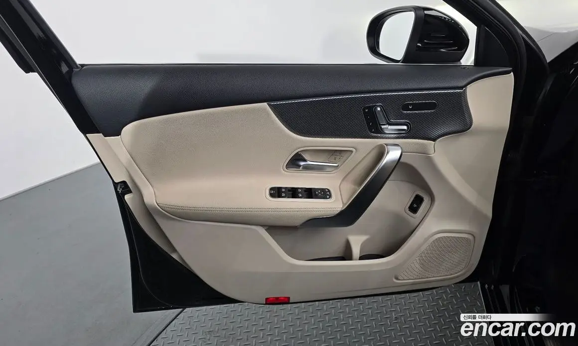 Mercedes-Benz A-Class 2020 2.0 автомат (гидро), фото 13