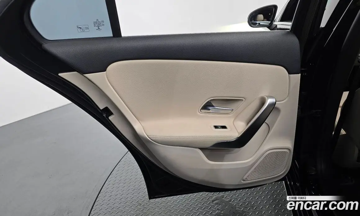 Mercedes-Benz A-Class 2020 2.0 автомат (гидро), фото 14