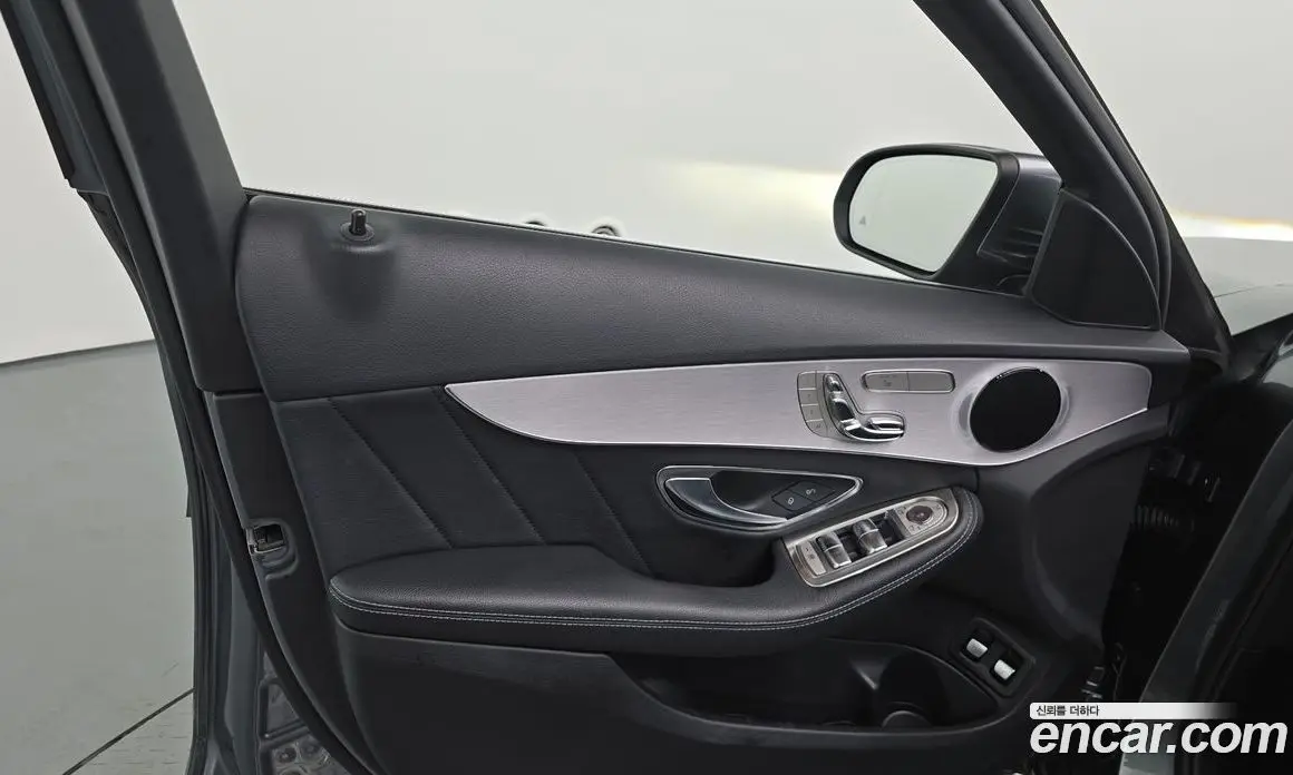 Mercedes-Benz C-Class 2018 2.0 автомат (гидро), фото 14