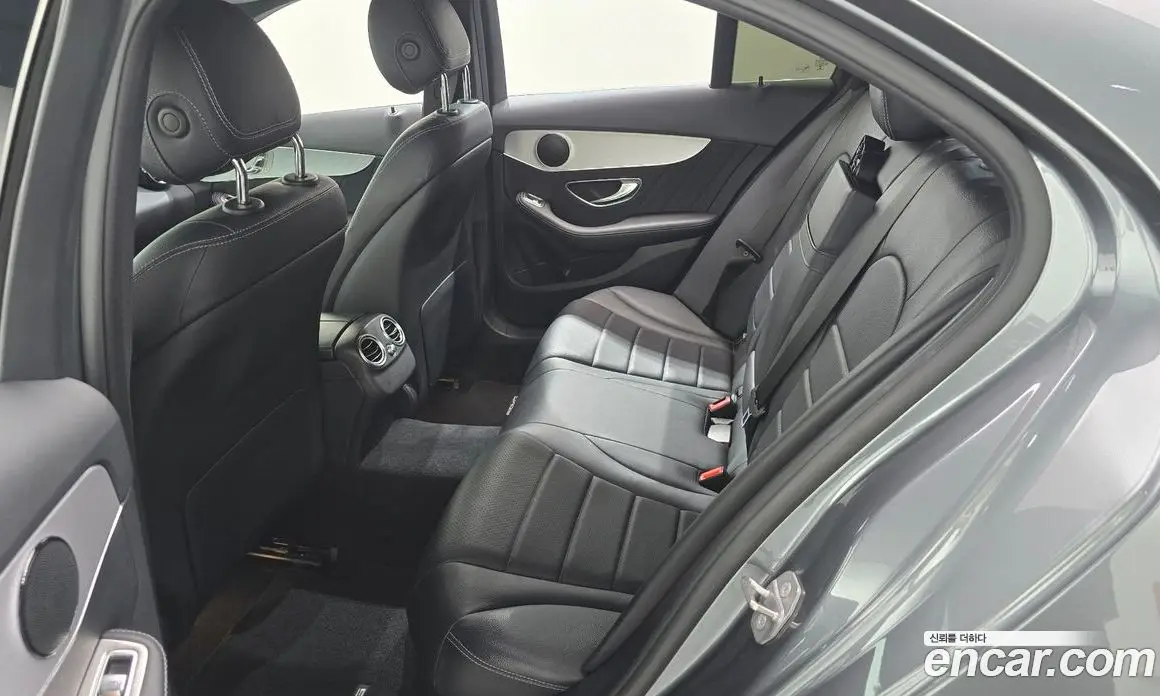 Mercedes-Benz C-Class 2018 2.0 автомат (гидро), фото 17