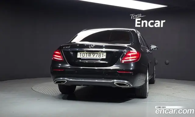 Mercedes-Benz E-Class 2017 2.0 автомат (гидро), миниатюра 4