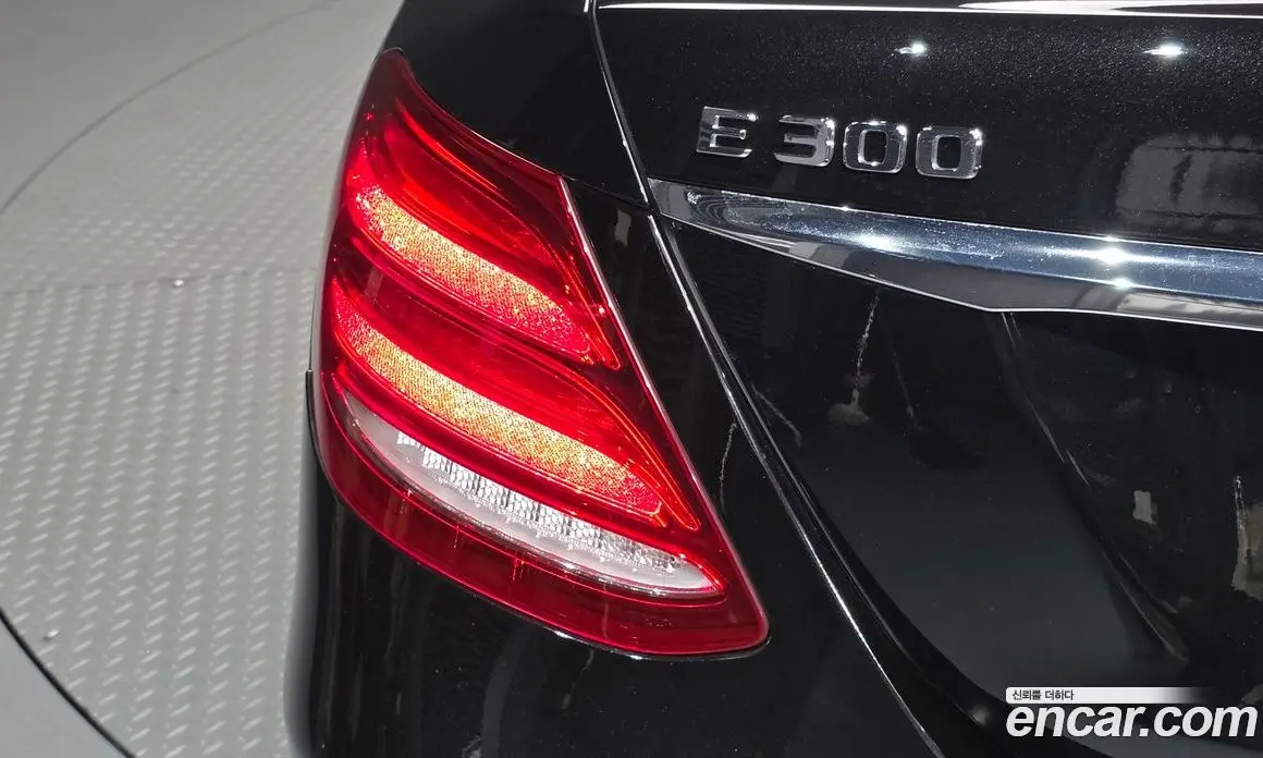 Mercedes-Benz E-Class 2017 2.0 автомат (гидро), фото 9