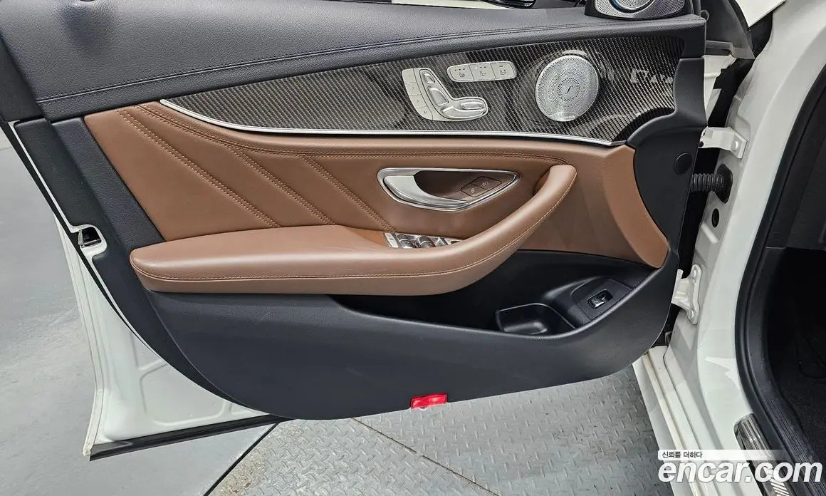 Mercedes-Benz E-Class 2018 4.0 автомат (гидро), фото 14