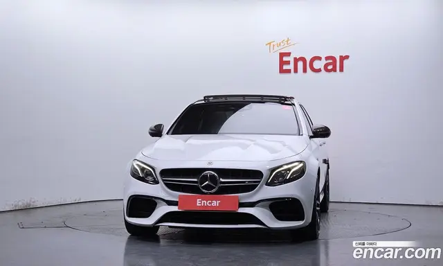 Mercedes-Benz E-Class 2018 4.0 автомат (гидро), миниатюра 3
