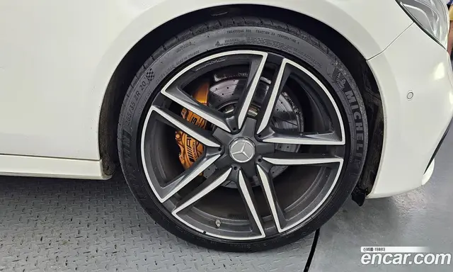 Mercedes-Benz E-Class 2018 4.0 автомат (гидро), миниатюра 5
