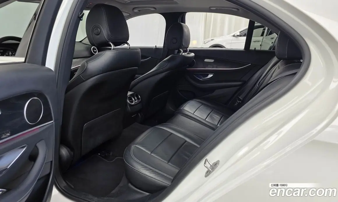 Mercedes-Benz E-Class 2019 1.9 автомат (гидро), фото 16 Mercedes-Benz E-Class 2019 1.9 автомат (гидро), фото 16