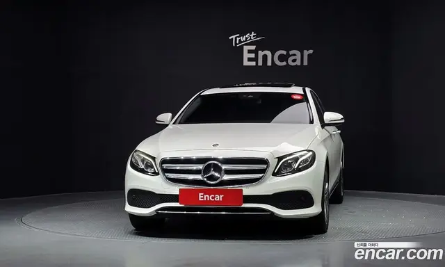 Mercedes-Benz E-Class 2019 1.9 автомат (гидро), миниатюра 3 Mercedes-Benz E-Class 2019 1.9 автомат (гидро), миниатюра 3