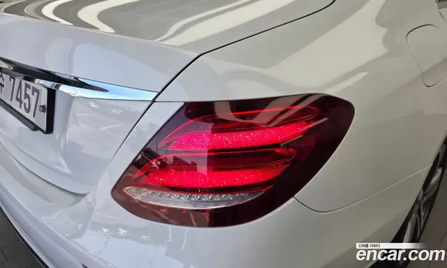 Mercedes-Benz E-Class 2019 1.9 автомат (гидро), миниатюра 9 Mercedes-Benz E-Class 2019 1.9 автомат (гидро), миниатюра 9