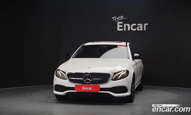 Mercedes-Benz E-Class 2020 2.0 автомат (гидро), миниатюра 2