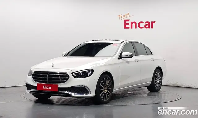 Mercedes-Benz E-Class, 2021, 80 958 км